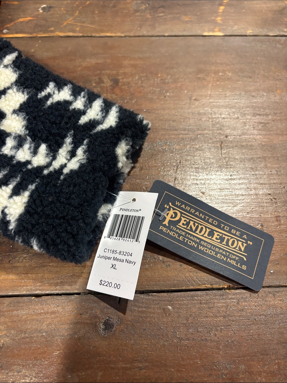 Pendleton navy & Cream Geometric Patterned Fleece Jacket - Picture 3 of 6